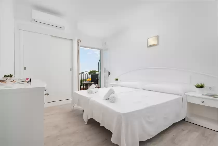 Alquiler vacacional en Hostal talamanca hab. db balcon, Cala d'Or