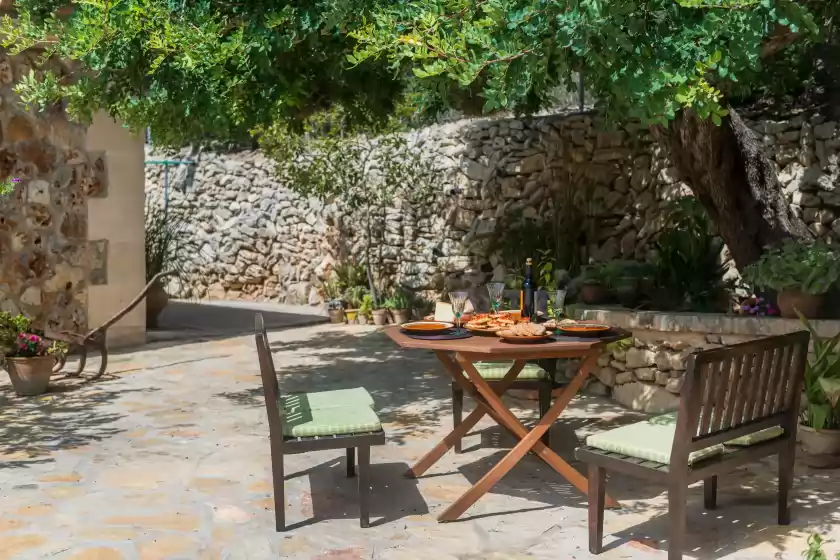 Holiday rentals in Es cocons, Sineu