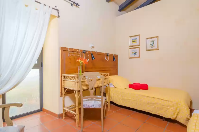 Holiday rentals in Ca na missa 10, Llubí