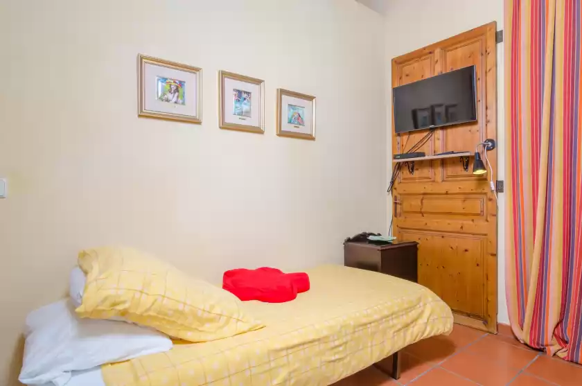 Holiday rentals in Ca na missa 10, Llubí