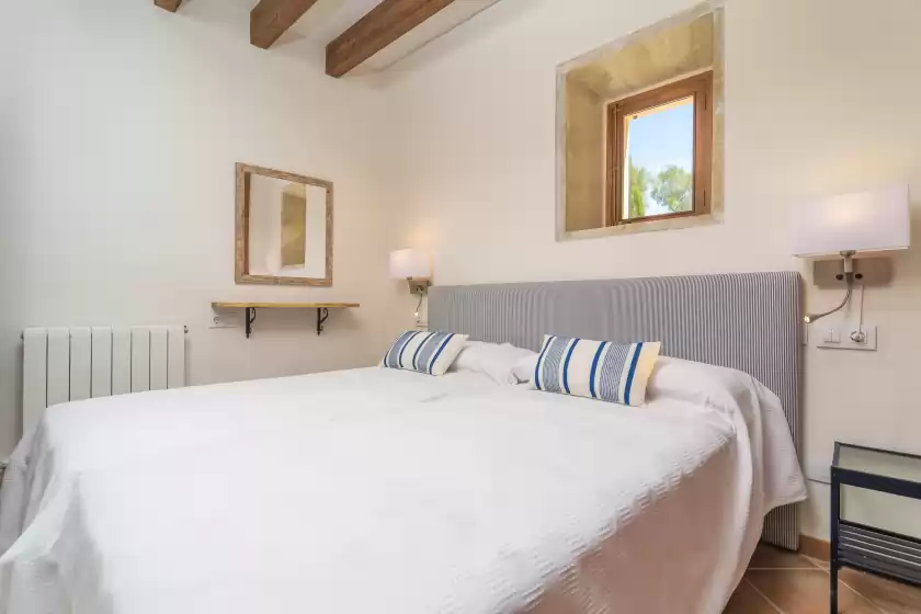 Holiday rentals in Ses cases velles de son baró, Sant Joan