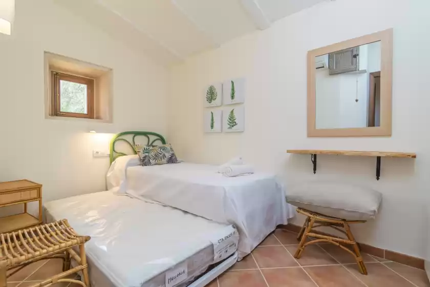 Holiday rentals in Ses cases velles de son baró, Sant Joan