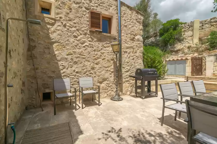 Holiday rentals in Ses cases velles de son baró, Sant Joan