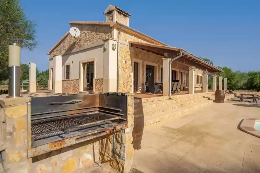 Holiday rentals in Luz de luna, Petra