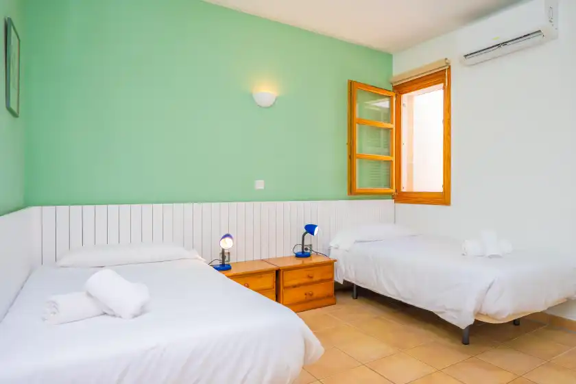 Holiday rentals in Villa pastor, Porto Cristo