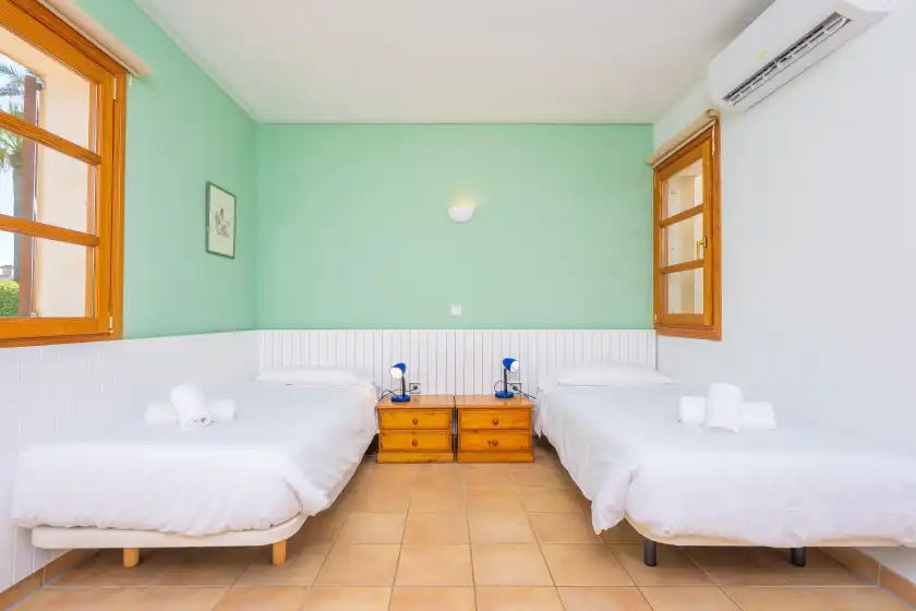 Holiday rentals in Villa pastor, Porto Cristo