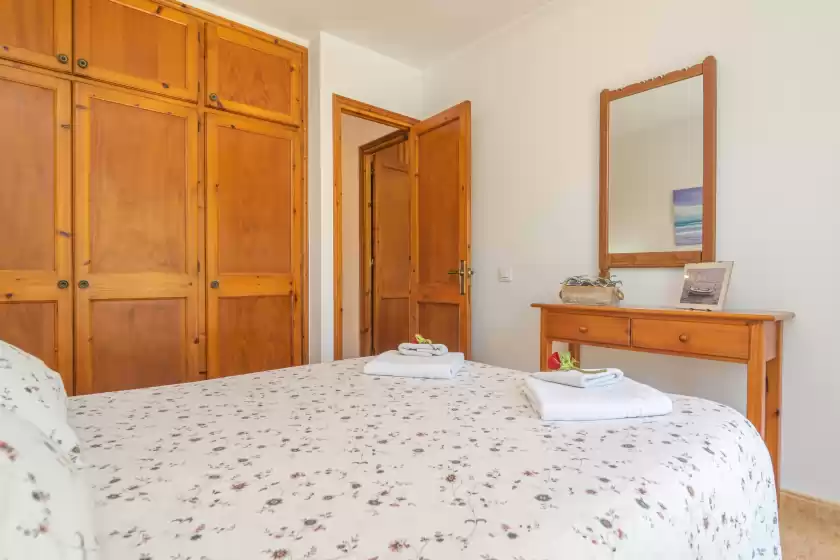 Holiday rentals in Filippi, Es Mercadal