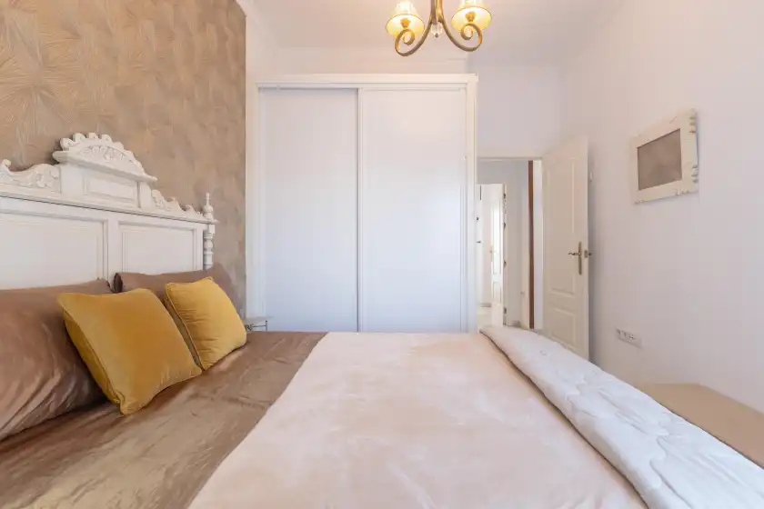 Holiday rentals in Atico castillo, Fuengirola