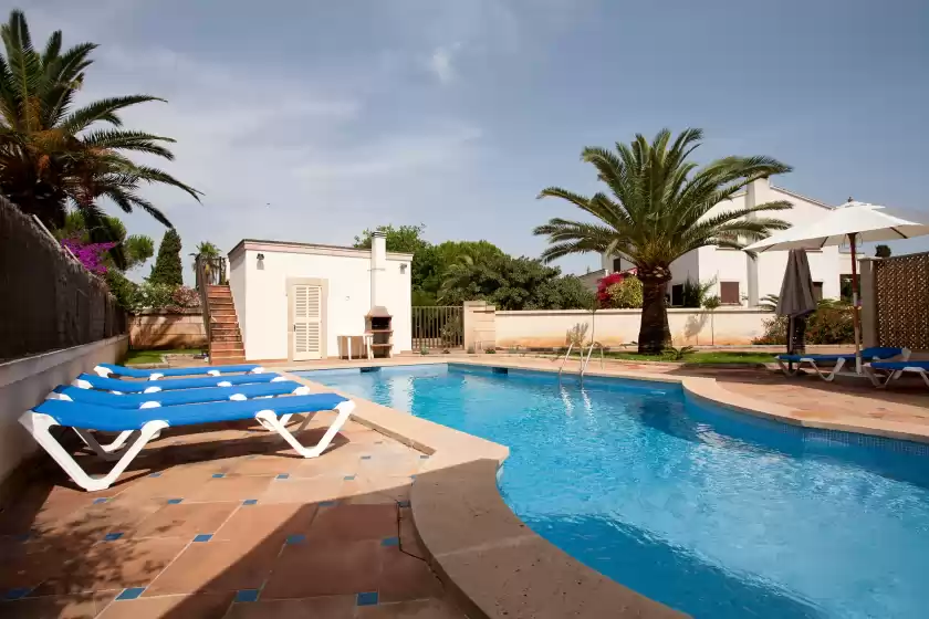 Holiday rentals in Llampudol (villa sa coma), sa Coma