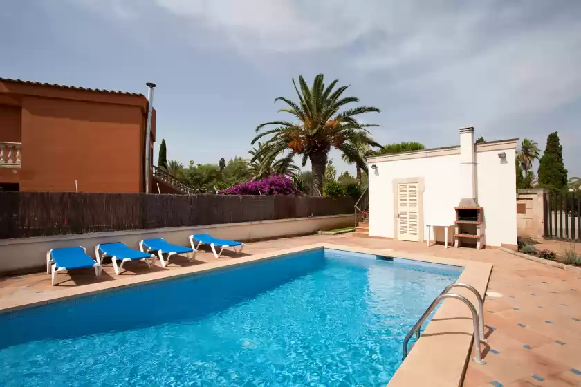 Holiday rentals in Llampudol (villa sa coma), sa Coma