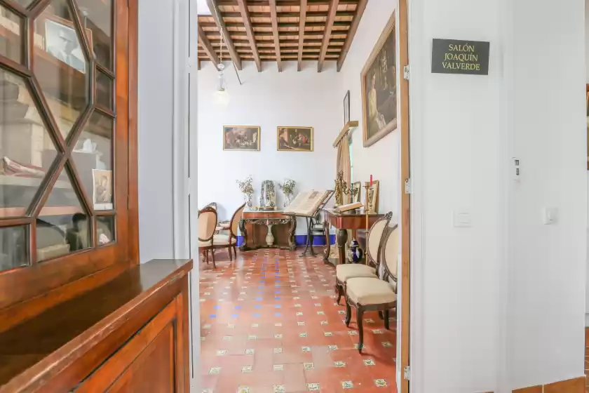 Holiday rentals in Posada de la casa del pintor hab. huelva - adults , Carmona