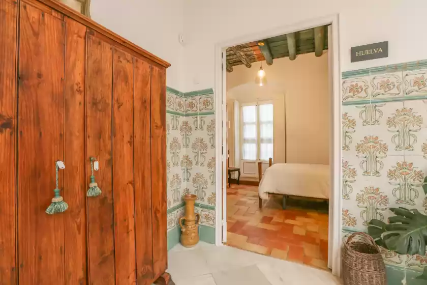 Holiday rentals in Posada de la casa del pintor hab. huelva - adults , Carmona