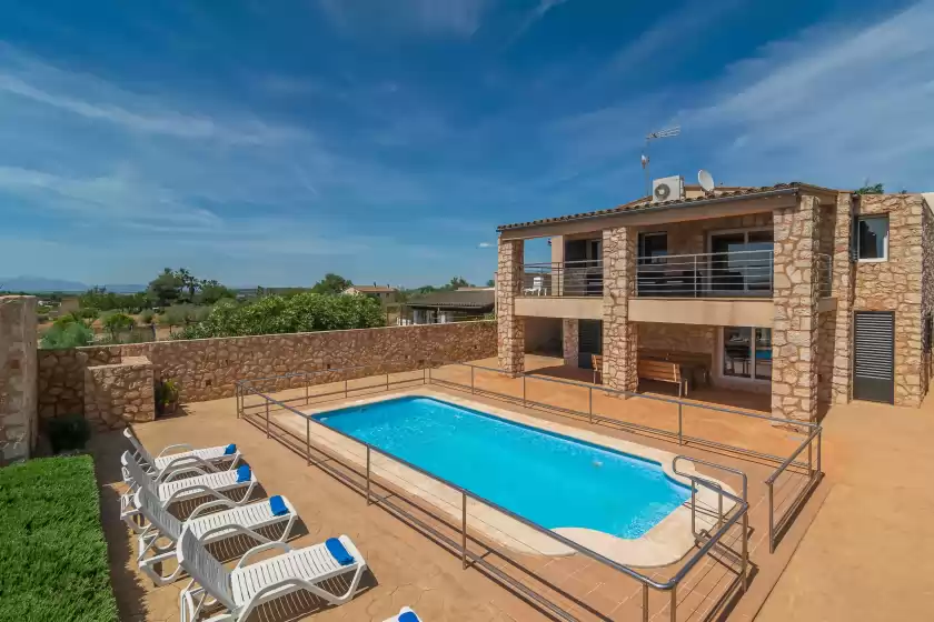 Holiday rentals in Finca castillo, Manacor