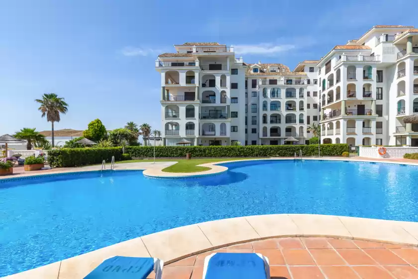 Holiday rentals in Marina de la duquesa 805