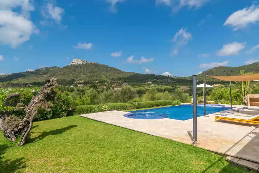 Holiday rentals in S'albarcoquer, s'Horta