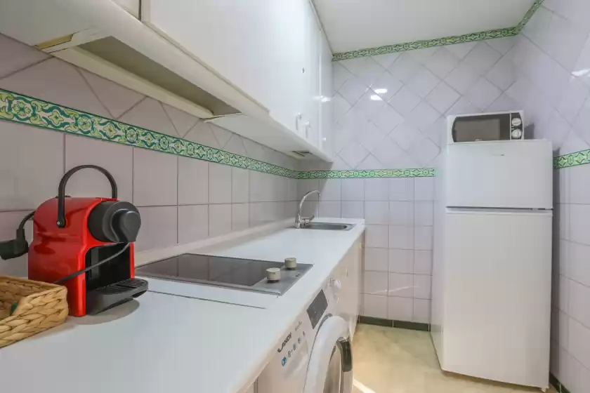 Holiday rentals in Patio de la cartuja 2 pax, Sevilla