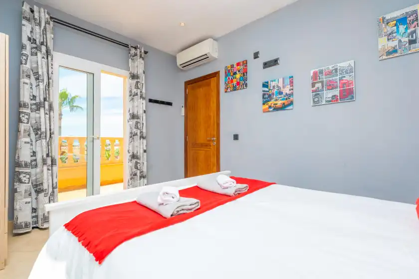 Holiday rentals in Chalet libertat, sa Torre