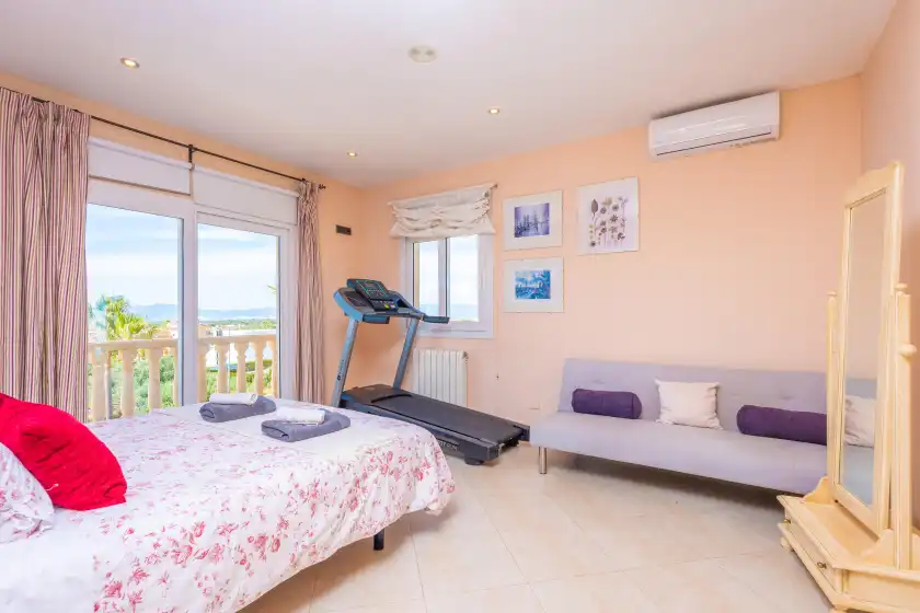 Holiday rentals in Chalet libertat, sa Torre