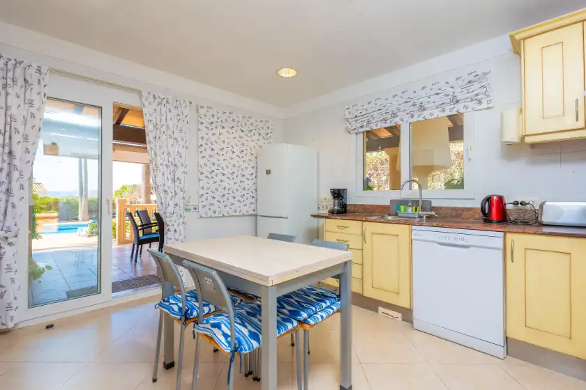 Holiday rentals in Chalet libertat, sa Torre