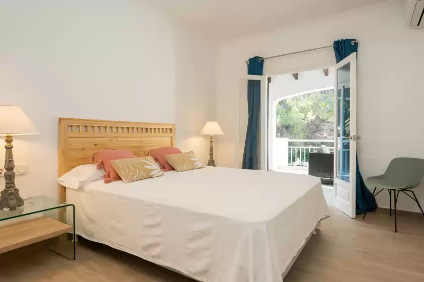 Holiday rentals in Villa arena, Es Mercadal