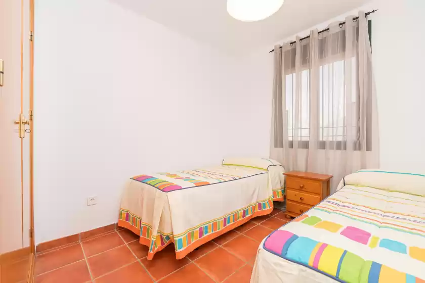 Holiday rentals in Oasis playero, Chiclana de la Frontera