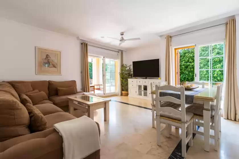 Holiday rentals in Mar bella, Marbella