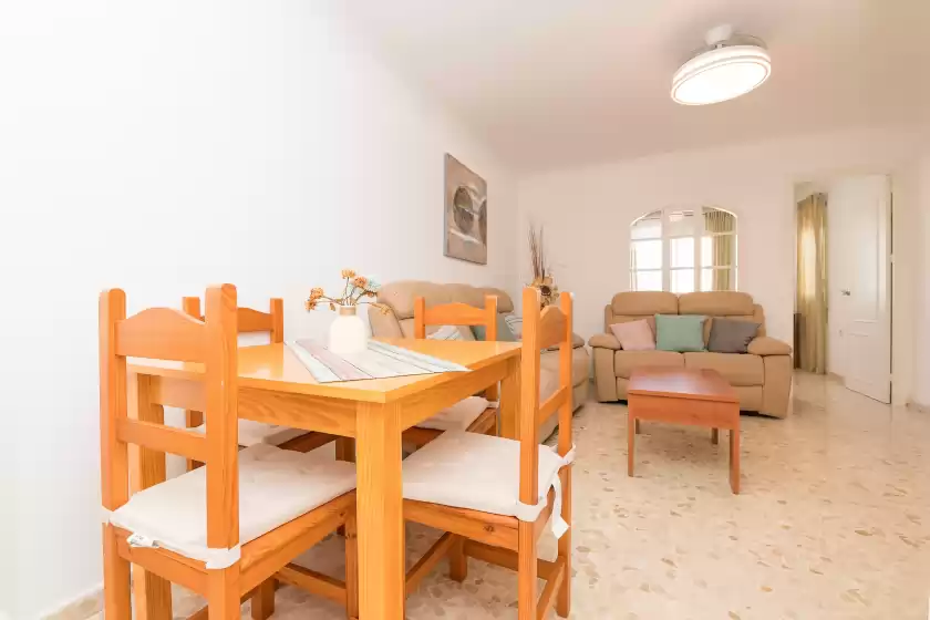 Holiday rentals in Terraza de san rafael, Rota