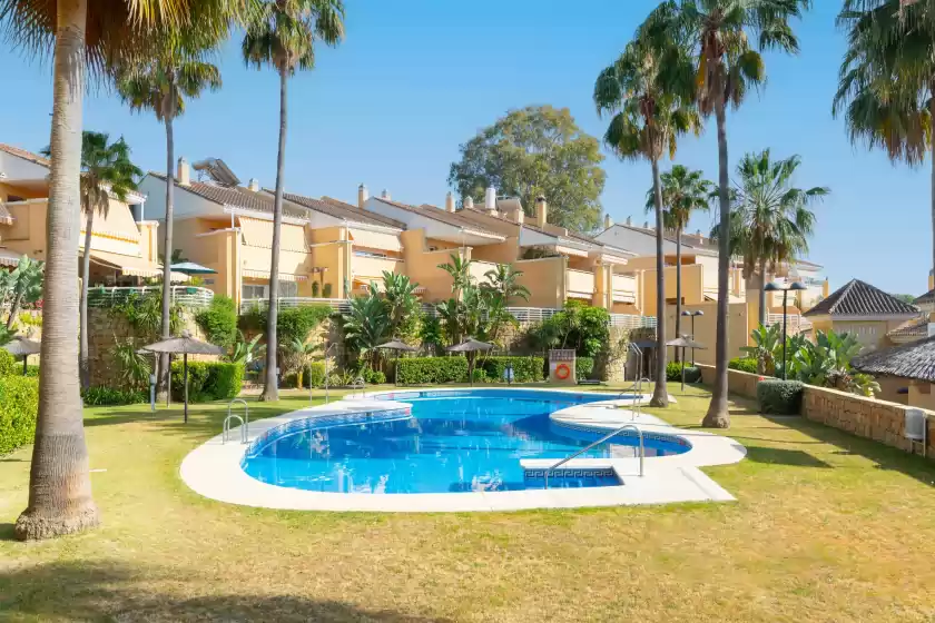 Holiday rentals in Aguamarina gamonal