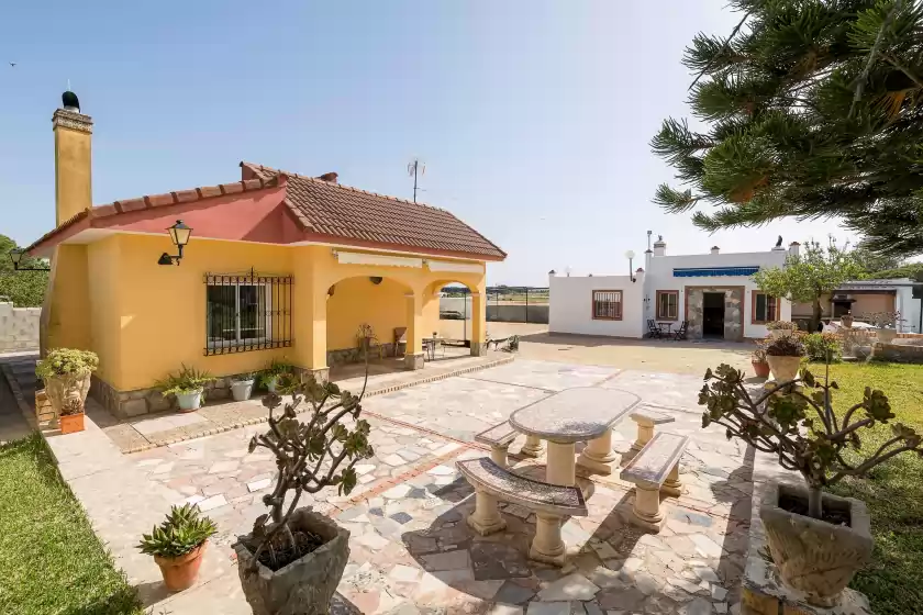 Holiday rentals in Villa mausi