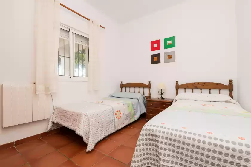 Holiday rentals in Villa pinares, Chiclana de la Frontera