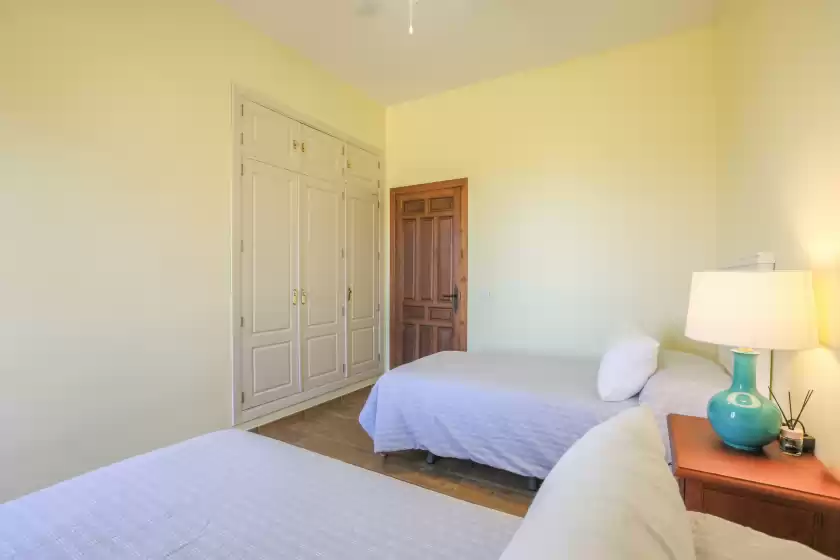 Holiday rentals in Montecristo - adults only, Carmona