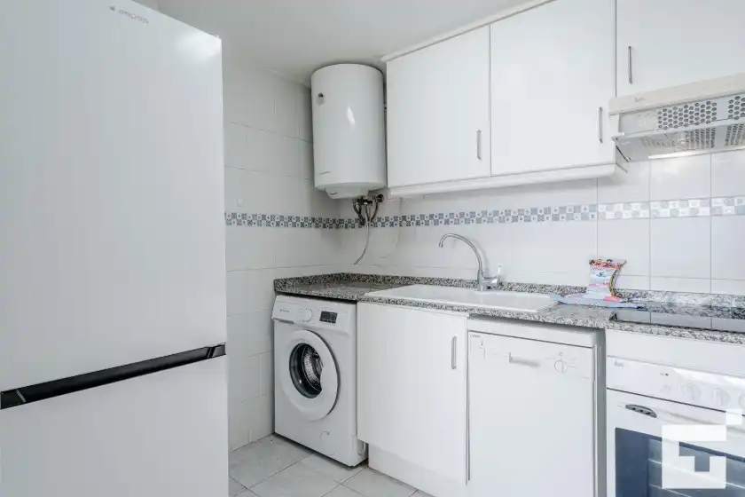 Alquiler vacacional en Apolo xvi 1 4 18 - grupo turis, Calp