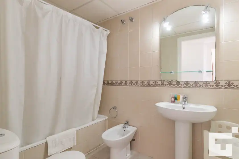 Alquiler vacacional en Apolo xvi 1 4 19 - grupo turis, Calp