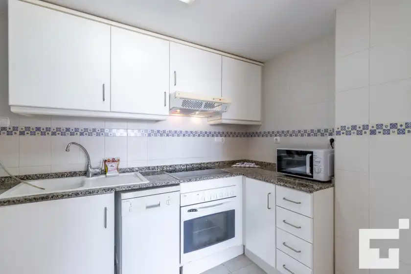 Alquiler vacacional en Apolo xvi 1 4 19 - grupo turis, Calp