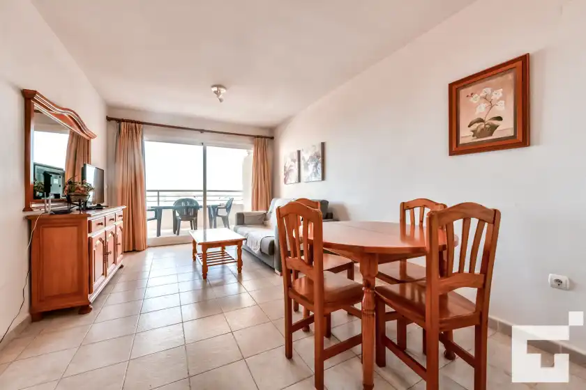 Alquiler vacacional en Apolo xvi 2 4 19 - grupo turis, Calp