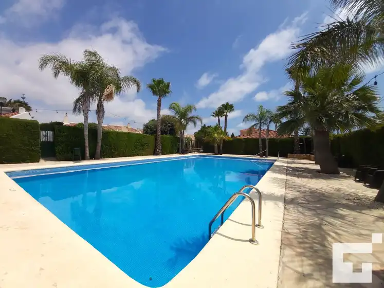 Alquiler vacacional en Bungalow la merced 34g - grupo turis