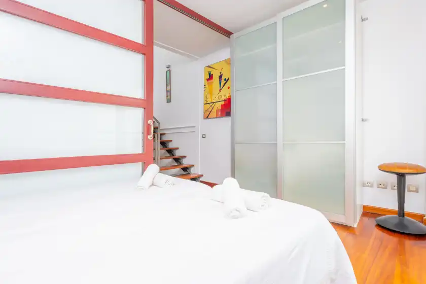 Holiday rentals in Villa palmera, Es Molinar