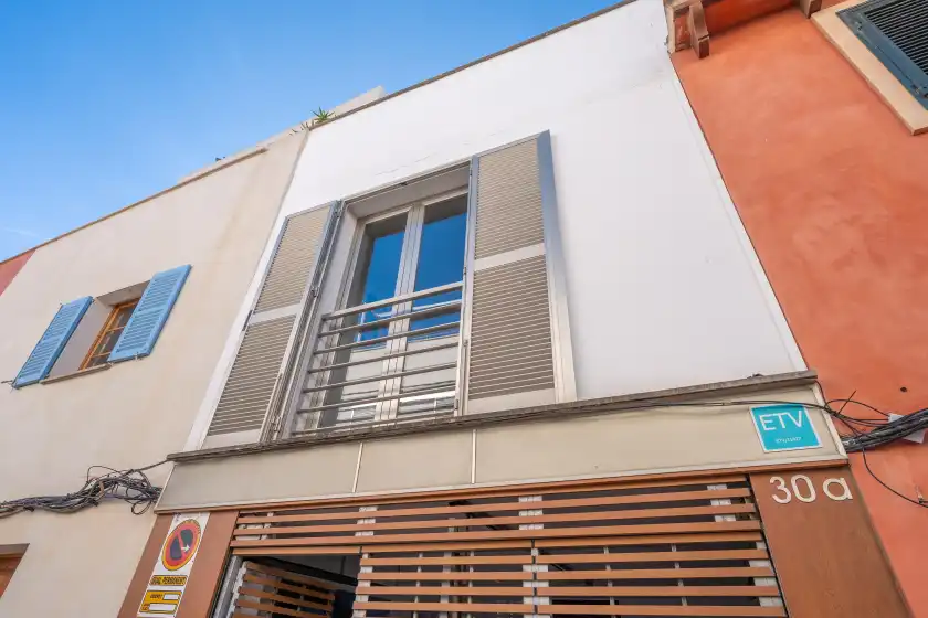 Holiday rentals in Villa palmera, Es Molinar