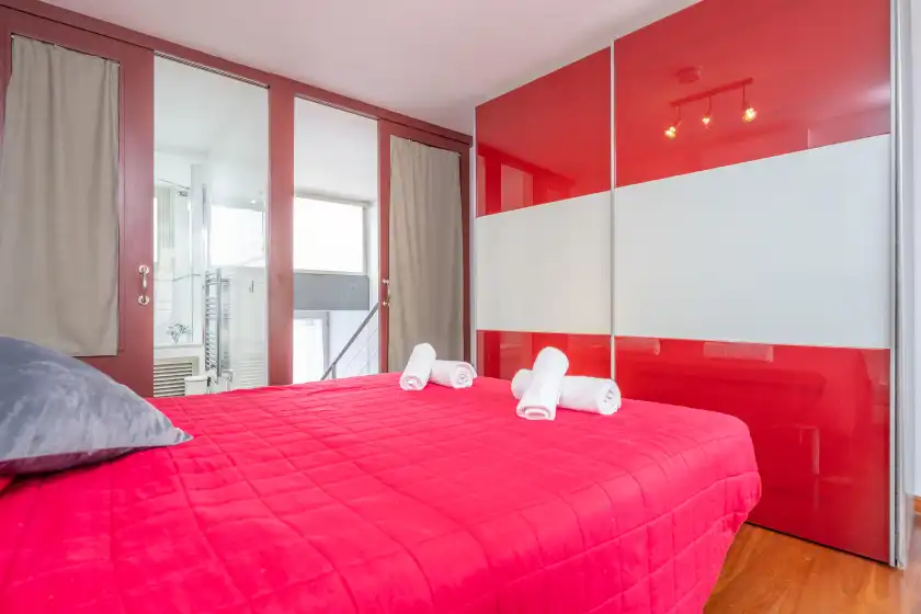 Holiday rentals in Villa palmera, Es Molinar