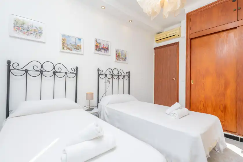 Ferienhaus auf Horabaixa, Portopetro