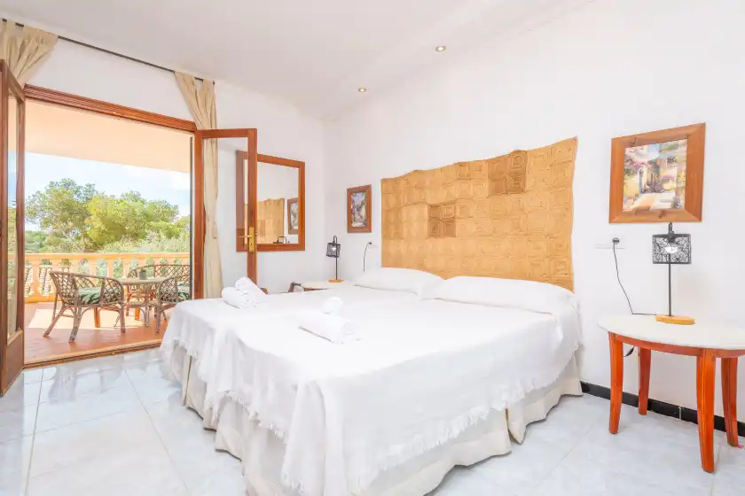 Ferienhaus auf Horabaixa, Portopetro