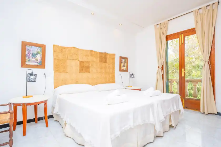 Ferienhaus auf Horabaixa, Portopetro