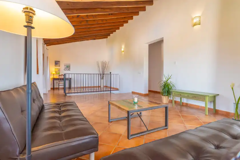 Holiday rentals in Son rossinyol nou, Campos