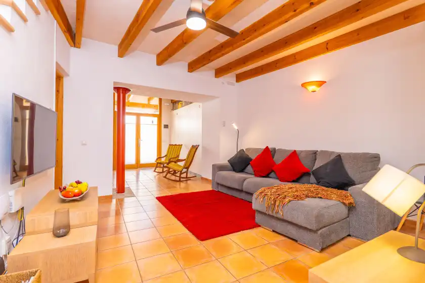 Holiday rentals in Can mateu (campanet), Campanet