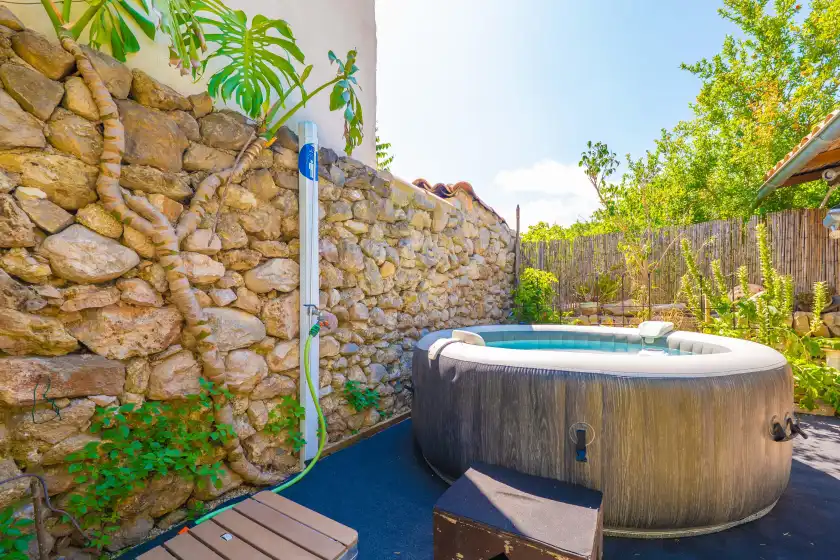 Holiday rentals in Can mateu (campanet), Campanet