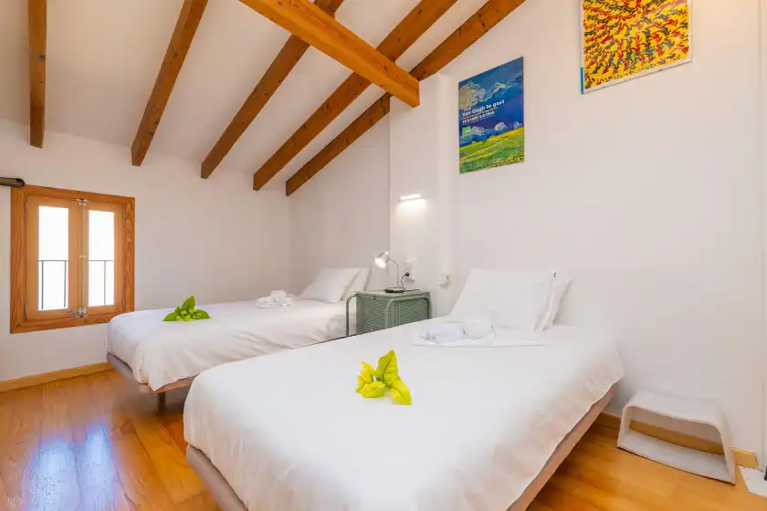Holiday rentals in Can mateu (campanet), Campanet