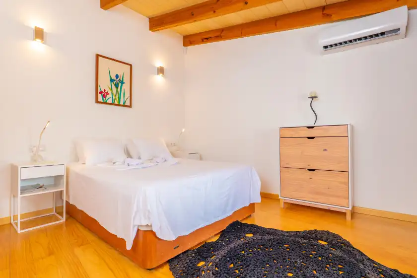 Holiday rentals in Can mateu (campanet), Campanet