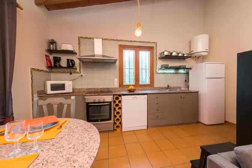 Holiday rentals in Can gallu - adults only, Moscari