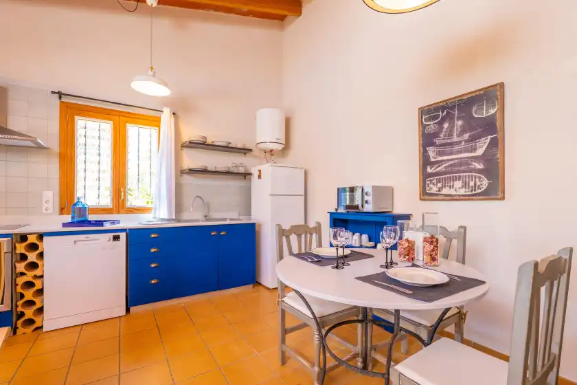Holiday rentals in Can gallu - adults only, Moscari