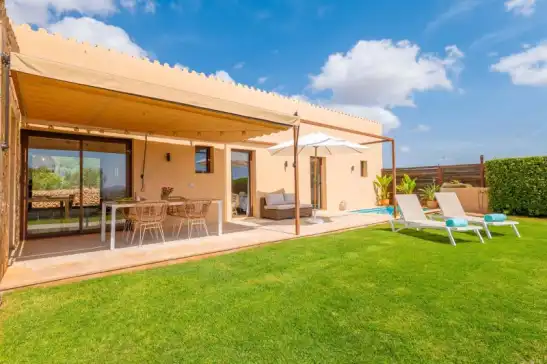 Son rossinyol nou (ses figueretes) à Campos, Mallorca, Illes Balears, España
